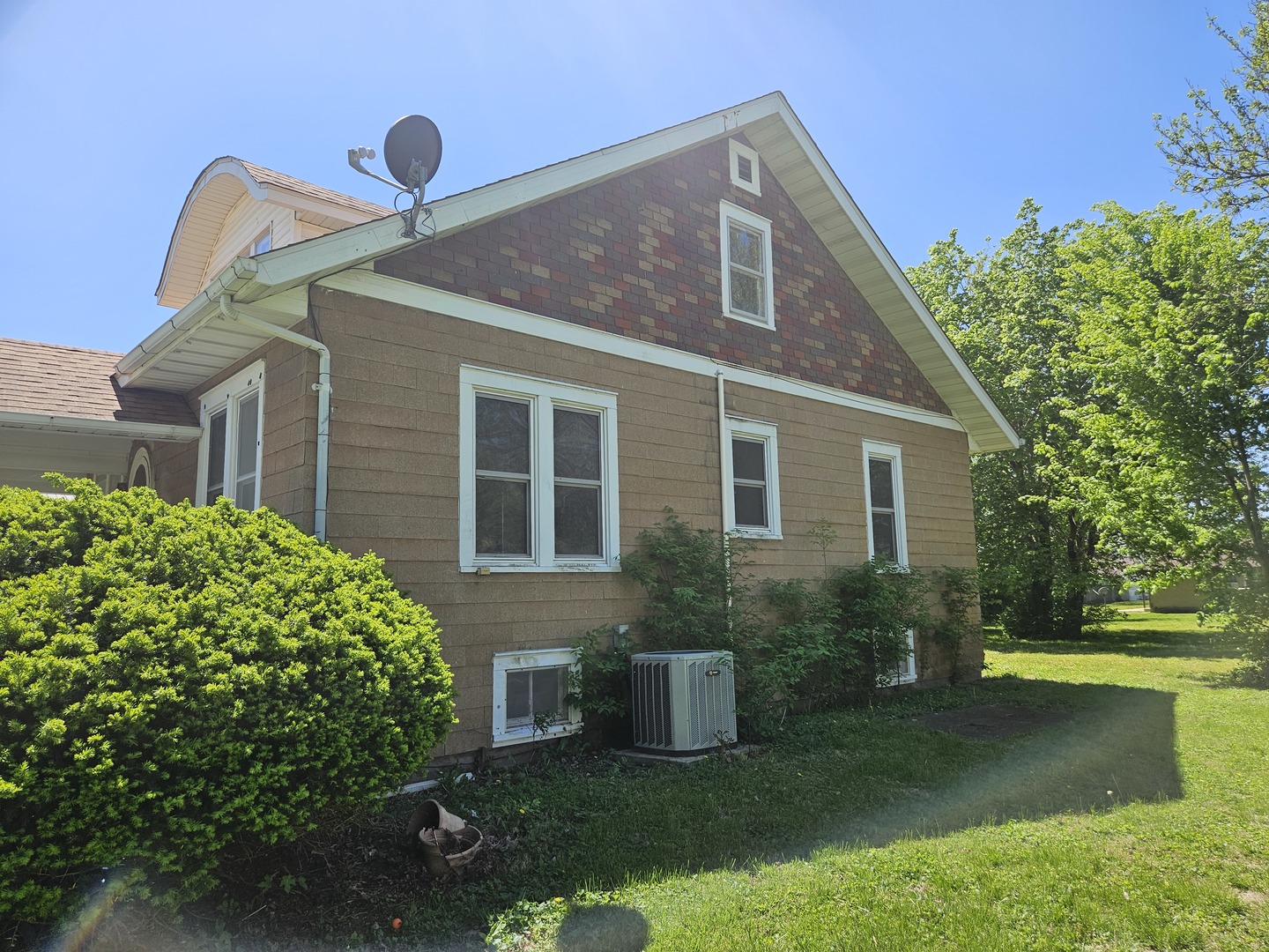167 N Park Street