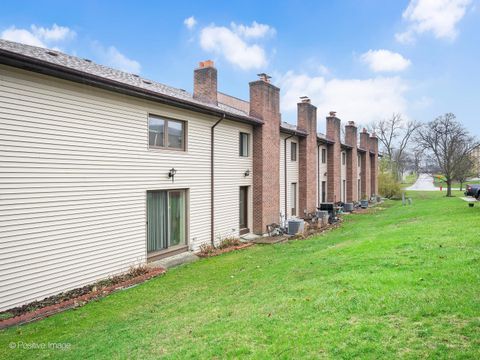 Tiny photo for 4735 Yender Avenue #6, Lisle, IL 60532 (MLS # 12606291)