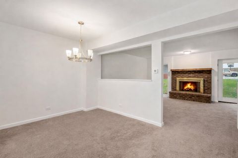 Tiny photo for 4735 Yender Avenue #6, Lisle, IL 60532 (MLS # 12606291)