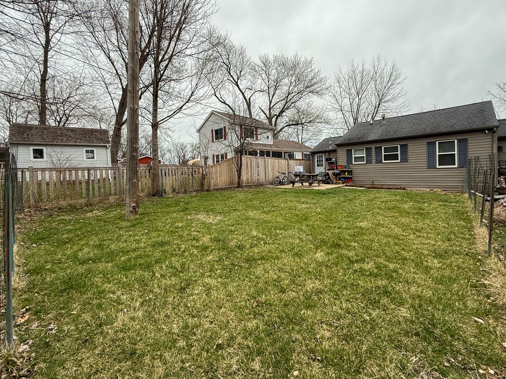 listing image 0