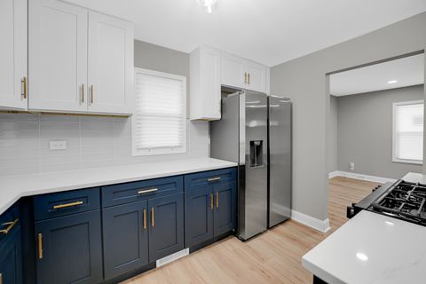 Tiny photo for 14517 Saint Louis Avenue, Midlothian, IL 60445 (MLS # 12531528)