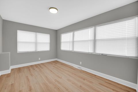 Tiny photo for 14517 Saint Louis Avenue, Midlothian, IL 60445 (MLS # 12531528)