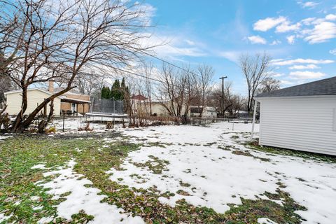 Tiny photo for 14517 Saint Louis Avenue, Midlothian, IL 60445 (MLS # 12531528)
