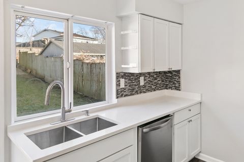 Tiny photo for 118 Springleaf Drive, Bolingbrook, IL 60440 (MLS # 12546862)