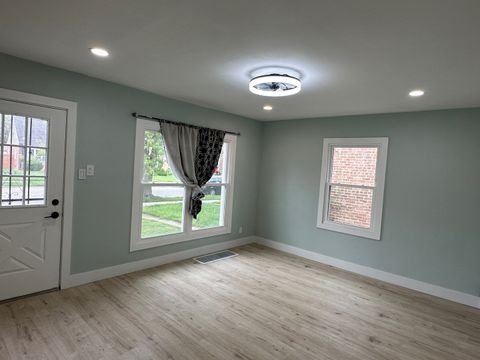 Tiny photo for 1562 KENILWORTH Drive, Calumet City, IL 60409 (MLS # 12498901)