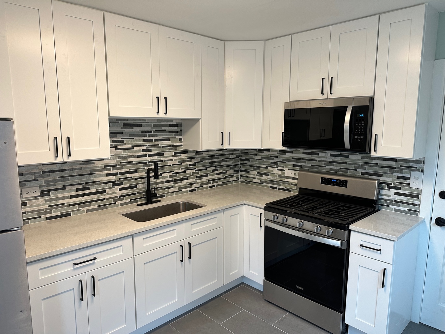 1562 KENILWORTH Drive