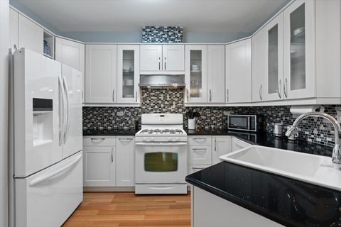 Tiny photo for 56 W Briarwood Drive, Streamwood, IL 60107 (MLS # 12525235)