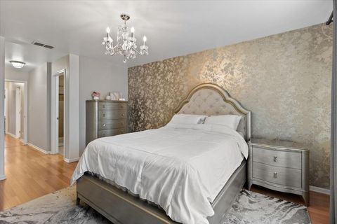 Tiny photo for 56 W Briarwood Drive, Streamwood, IL 60107 (MLS # 12525235)