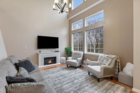 Tiny photo for 56 W Briarwood Drive, Streamwood, IL 60107 (MLS # 12525235)