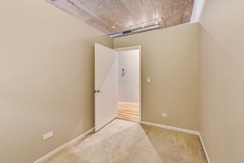 Tiny photo for 1070 W 15th Street #306, Chicago, IL 60608 (MLS # 12510794)