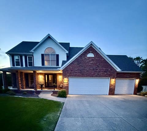 Photo of 2510 Garlington Lane, Bloomington, IL 61704 (MLS # 12661114)