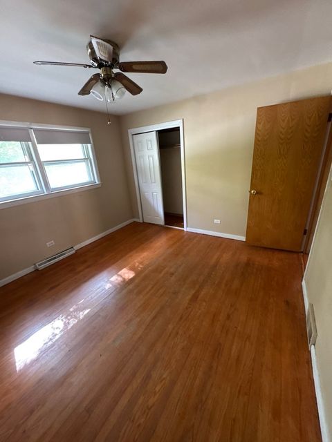 Tiny photo for 9558 S Sacramento Avenue, Evergreen Park, IL 60805 (MLS # 12498084)