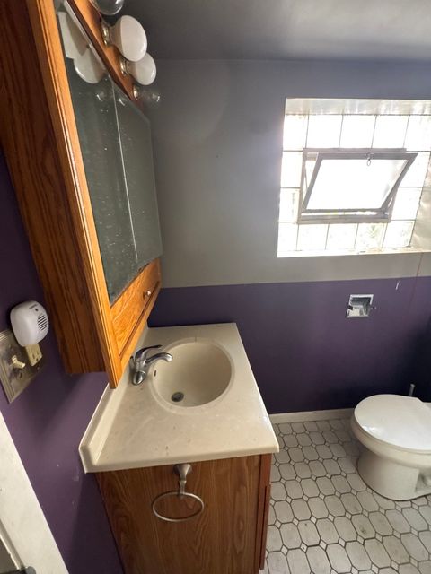 Tiny photo for 9558 S Sacramento Avenue, Evergreen Park, IL 60805 (MLS # 12498084)