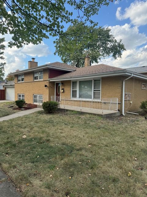 Photo of 9558 S Sacramento Avenue, Evergreen Park, IL 60805 (MLS # 12498084) Photo of 9558 S Sacramento Avenue, Evergreen Park, IL 60805 (MLS # 12498084)