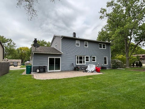 Tiny photo for 22 University Drive, Buffalo Grove, IL 60089 (MLS # 12708238)