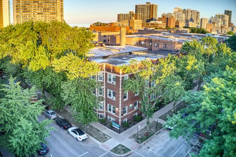 1059 W Glenlake Avenue 2S Chicago IL 60660