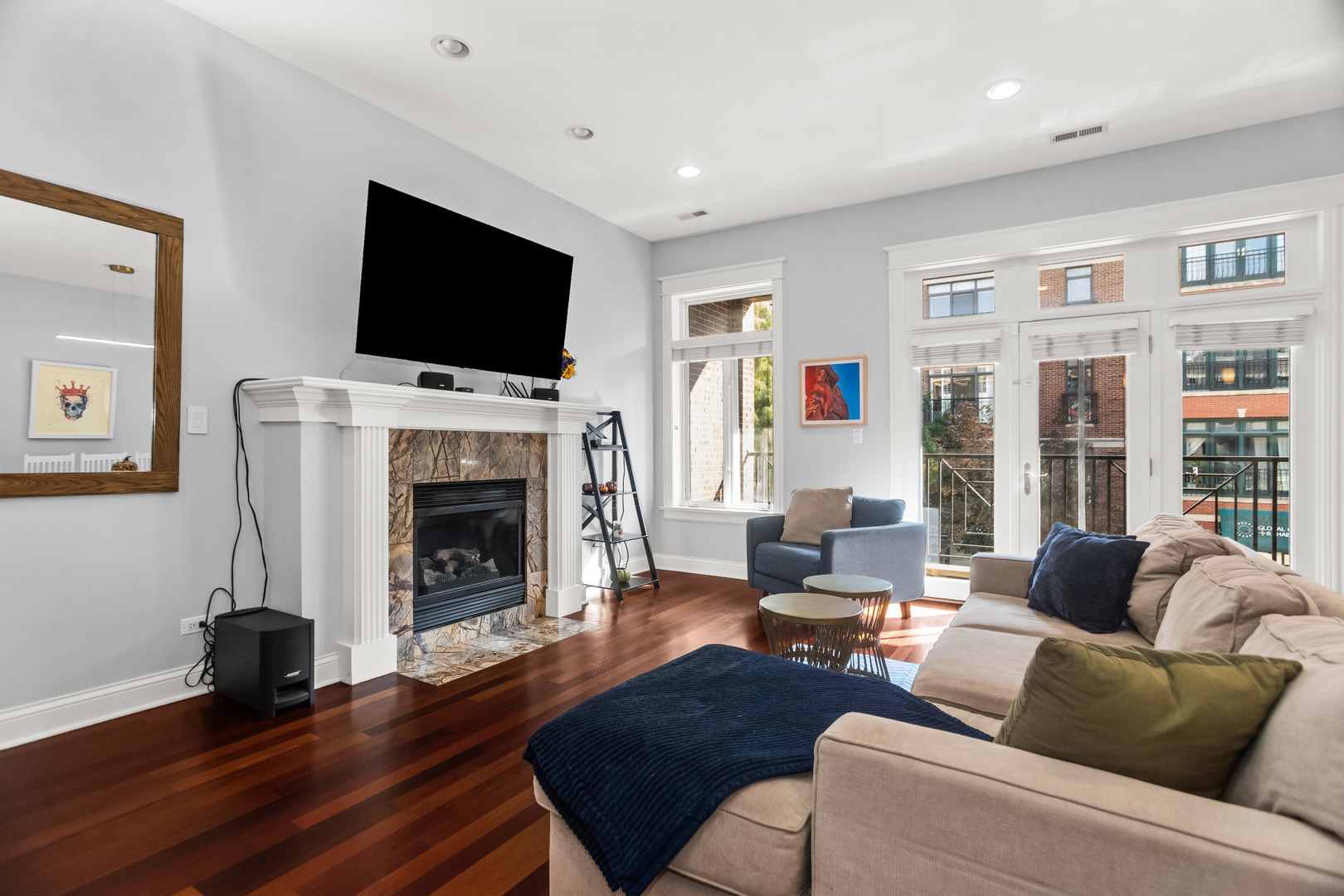 2050 W Belmont Avenue 2