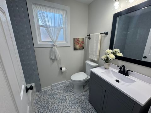 Tiny photo for 120 HYDE PARK Avenue, Bellwood, IL 60104 (MLS # 12487261)