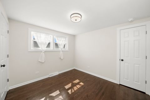 Tiny photo for 120 HYDE PARK Avenue, Bellwood, IL 60104 (MLS # 12487261)