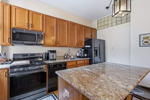 Tiny photo for 208 W WASHINGTON Street #1007, Chicago, IL 60606 (MLS # 12621584)