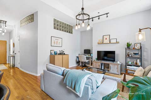 Tiny photo for 208 W WASHINGTON Street #1007, Chicago, IL 60606 (MLS # 12621584)