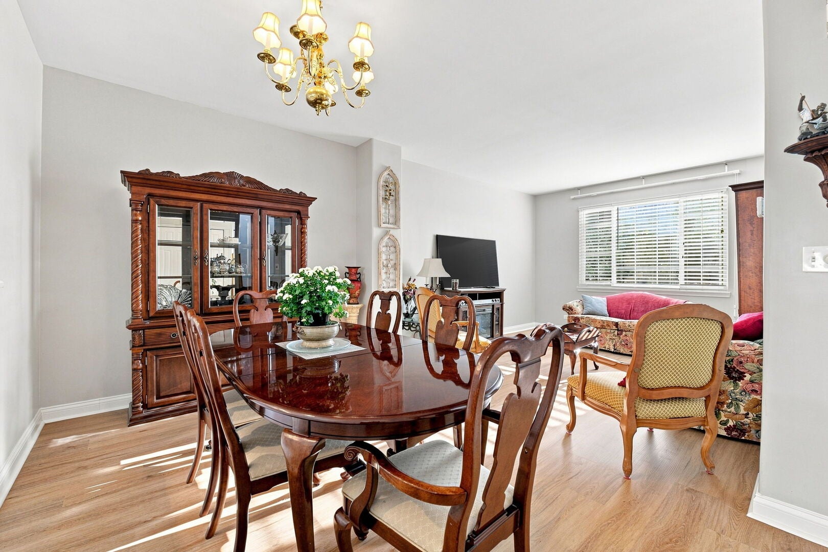 3457 Ravinia Circle