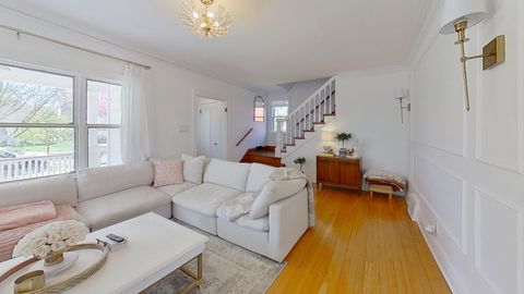 Tiny photo for 629 Newton Avenue, Glen Ellyn, IL 60137 (MLS # 12624364)