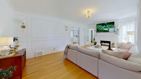 Tiny photo for 629 Newton Avenue, Glen Ellyn, IL 60137 (MLS # 12624364)
