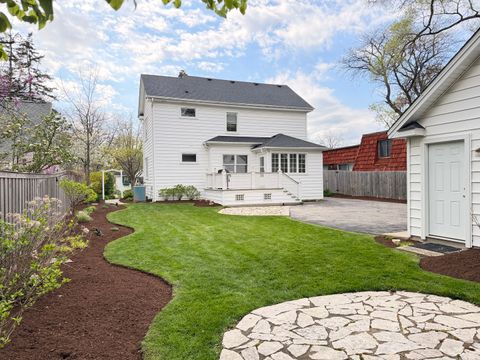 Tiny photo for 629 Newton Avenue, Glen Ellyn, IL 60137 (MLS # 12624364)