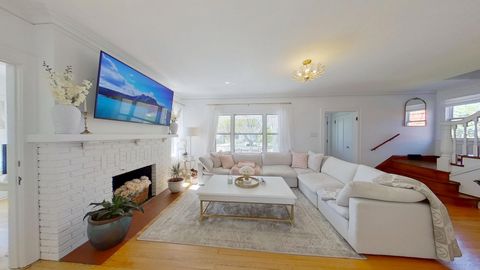 Tiny photo for 629 Newton Avenue, Glen Ellyn, IL 60137 (MLS # 12624364)