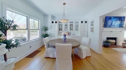 Tiny photo for 629 Newton Avenue, Glen Ellyn, IL 60137 (MLS # 12624364)