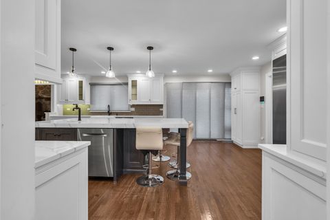 Tiny photo for 17 Baybrook Lane, Oak Brook, IL 60523 (MLS # 12470116)