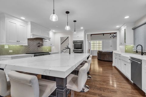 Tiny photo for 17 Baybrook Lane, Oak Brook, IL 60523 (MLS # 12470116)