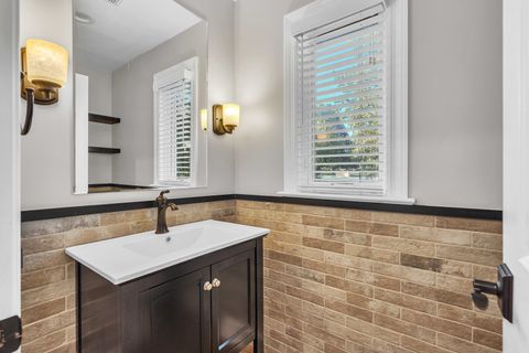 Tiny photo for 17 Baybrook Lane, Oak Brook, IL 60523 (MLS # 12470116)