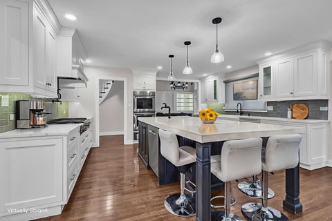 Tiny photo for 17 Baybrook Lane, Oak Brook, IL 60523 (MLS # 12470116)