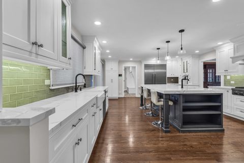 Tiny photo for 17 Baybrook Lane, Oak Brook, IL 60523 (MLS # 12470116)