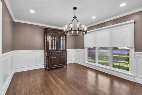 Tiny photo for 17 Baybrook Lane, Oak Brook, IL 60523 (MLS # 12470116)