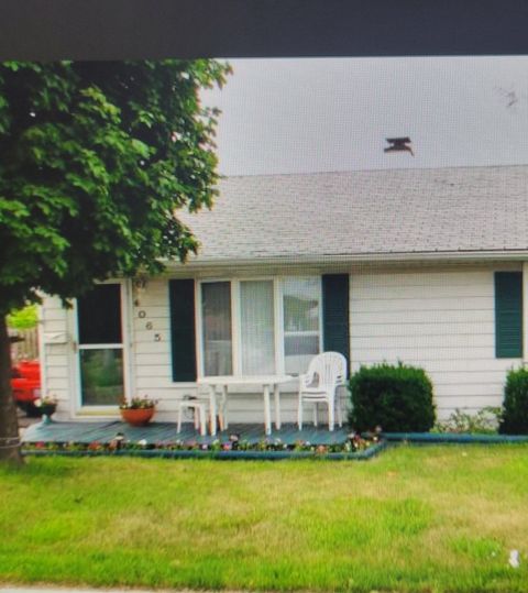 Photo of 4065 Southwest Highway, Hometown, IL 60456 (MLS # 12587888)