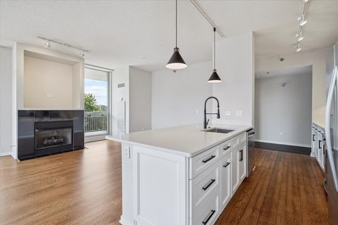 Tiny photo for 1546 N ORLEANS Street #708, Chicago, IL 60610 (MLS # 12500461)