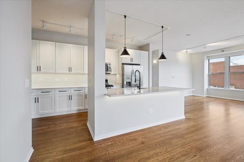 Tiny photo for 1546 N ORLEANS Street #708, Chicago, IL 60610 (MLS # 12500461)