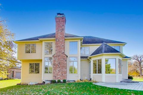 Tiny photo for 675 Oak Lane, South Elgin, IL 60177 (MLS # 12515486)