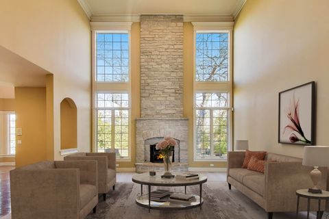 Tiny photo for 675 Oak Lane, South Elgin, IL 60177 (MLS # 12515486)