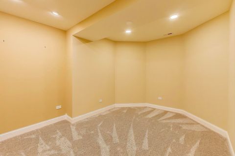 Tiny photo for 675 Oak Lane, South Elgin, IL 60177 (MLS # 12515486)