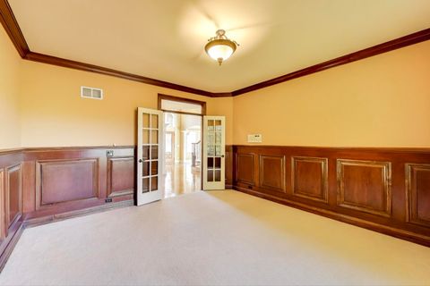 Tiny photo for 675 Oak Lane, South Elgin, IL 60177 (MLS # 12515486)