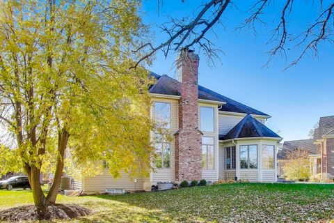 Tiny photo for 675 Oak Lane, South Elgin, IL 60177 (MLS # 12515486)