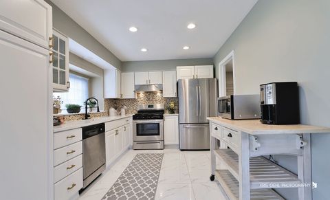 Tiny photo for 1986 Muirfield Circle, Elgin, IL 60123 (MLS # 12628312)