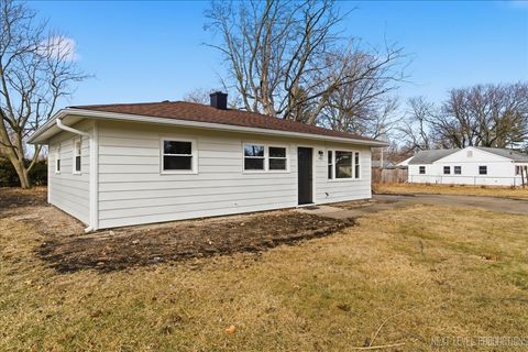 Tiny photo for 1401 Seminole Drive, Ottawa, IL 61350 (MLS # 12573840)
