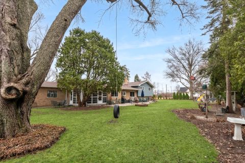 Tiny photo for 28W075 Aurora Avenue, Naperville, IL 60540 (MLS # 12582869)