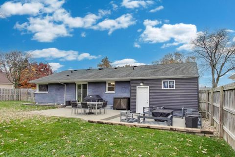 Tiny photo for 591 S Park Road, Lombard, IL 60148 (MLS # 12521700)