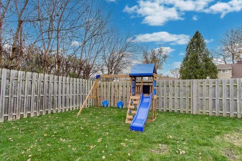 Tiny photo for 591 S Park Road, Lombard, IL 60148 (MLS # 12521700)